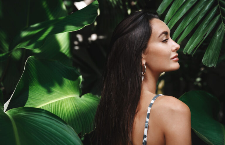 Read more about the article Benefits of Herbal Hair Care Solutions